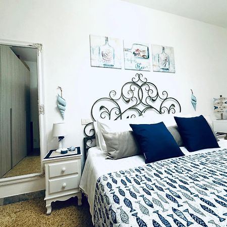 Casa Giro Apartment Carrara Bagian luar foto