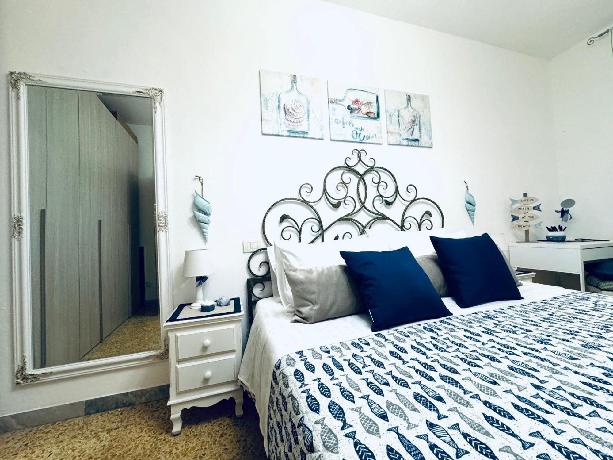 Casa Giro Apartment Carrara Bagian luar foto